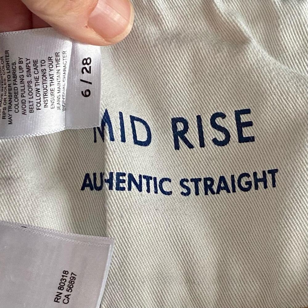 Lucky Jeans Mid rise Authentic Straight 6/28 EUC - Picture 2 of 5